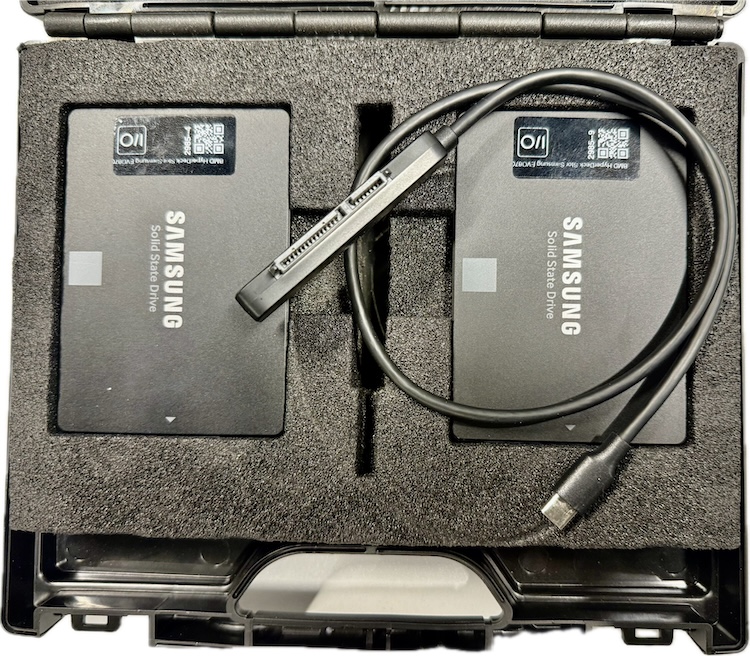 BMD HyperDeck Stor 2x Samsung EVO870 2TB